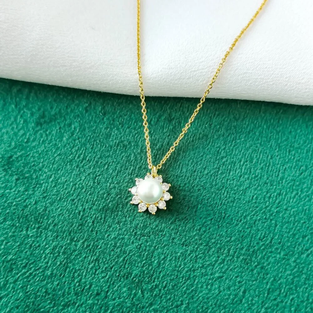 KATE SPADE Sunny Halo Gold Pearl Pendant Necklace NEW - Picture 1 of 3